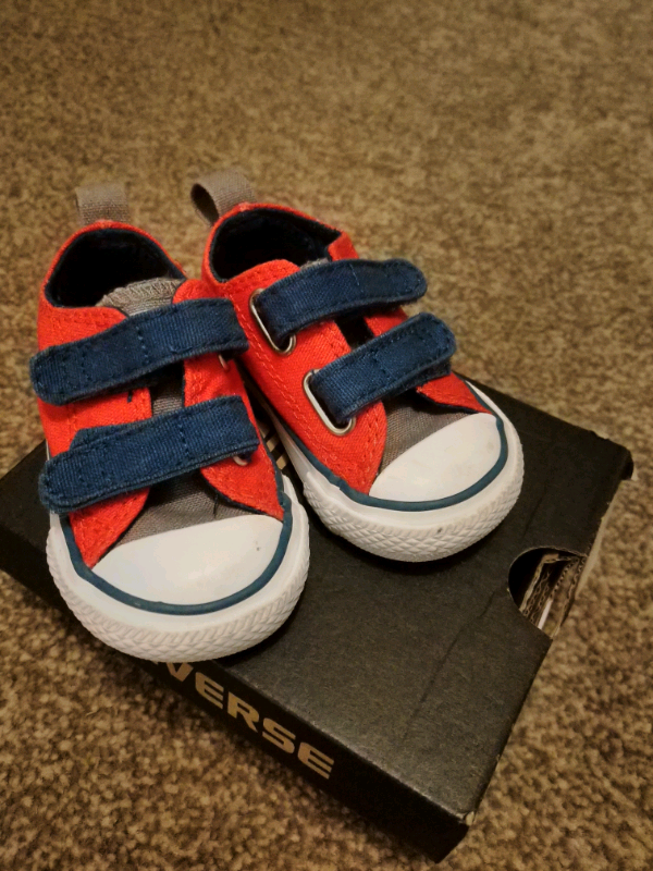 childrens size 3 converse